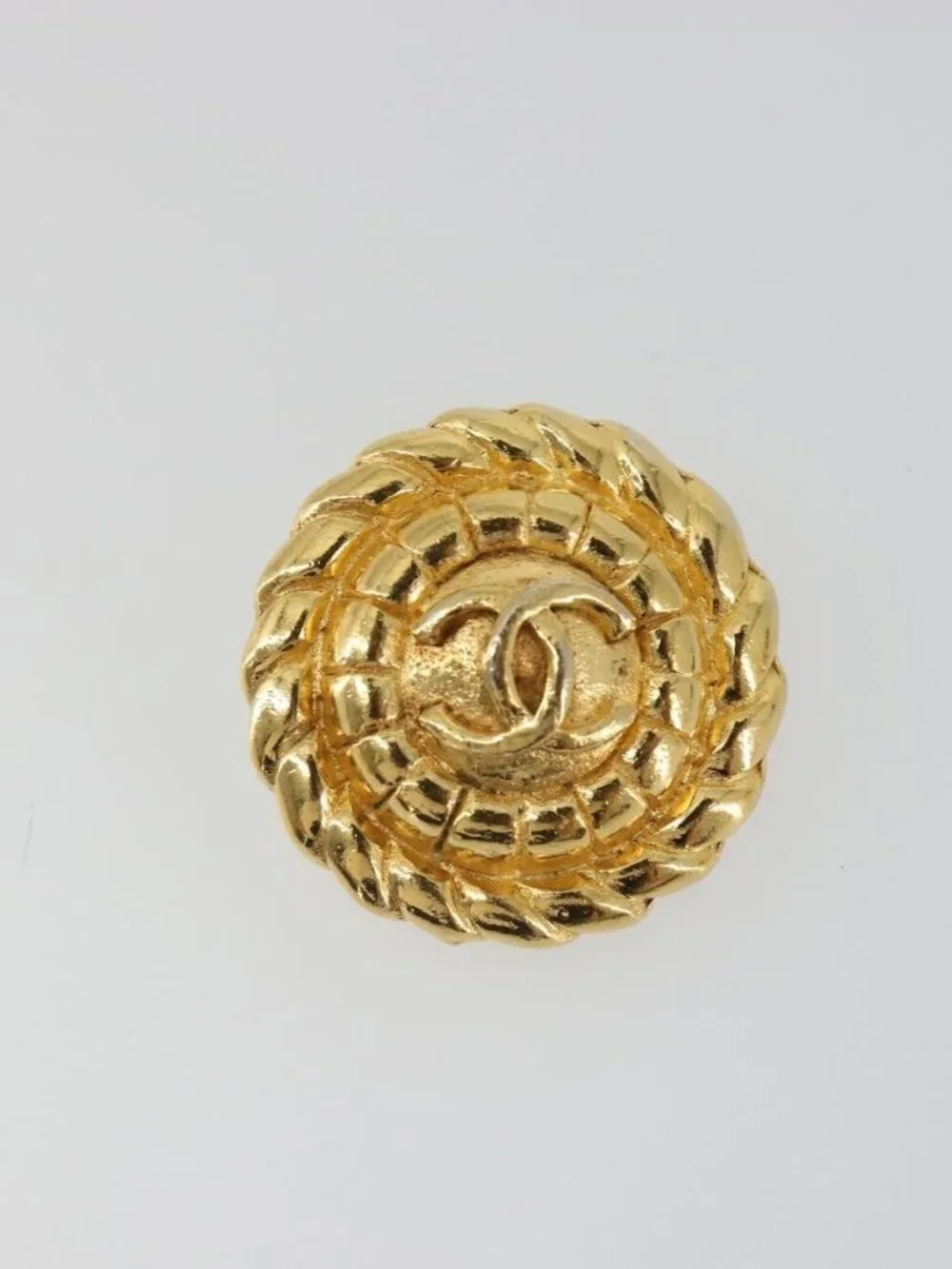 CHANEL Earring Metal Gold Tone CC Auth BA13635
